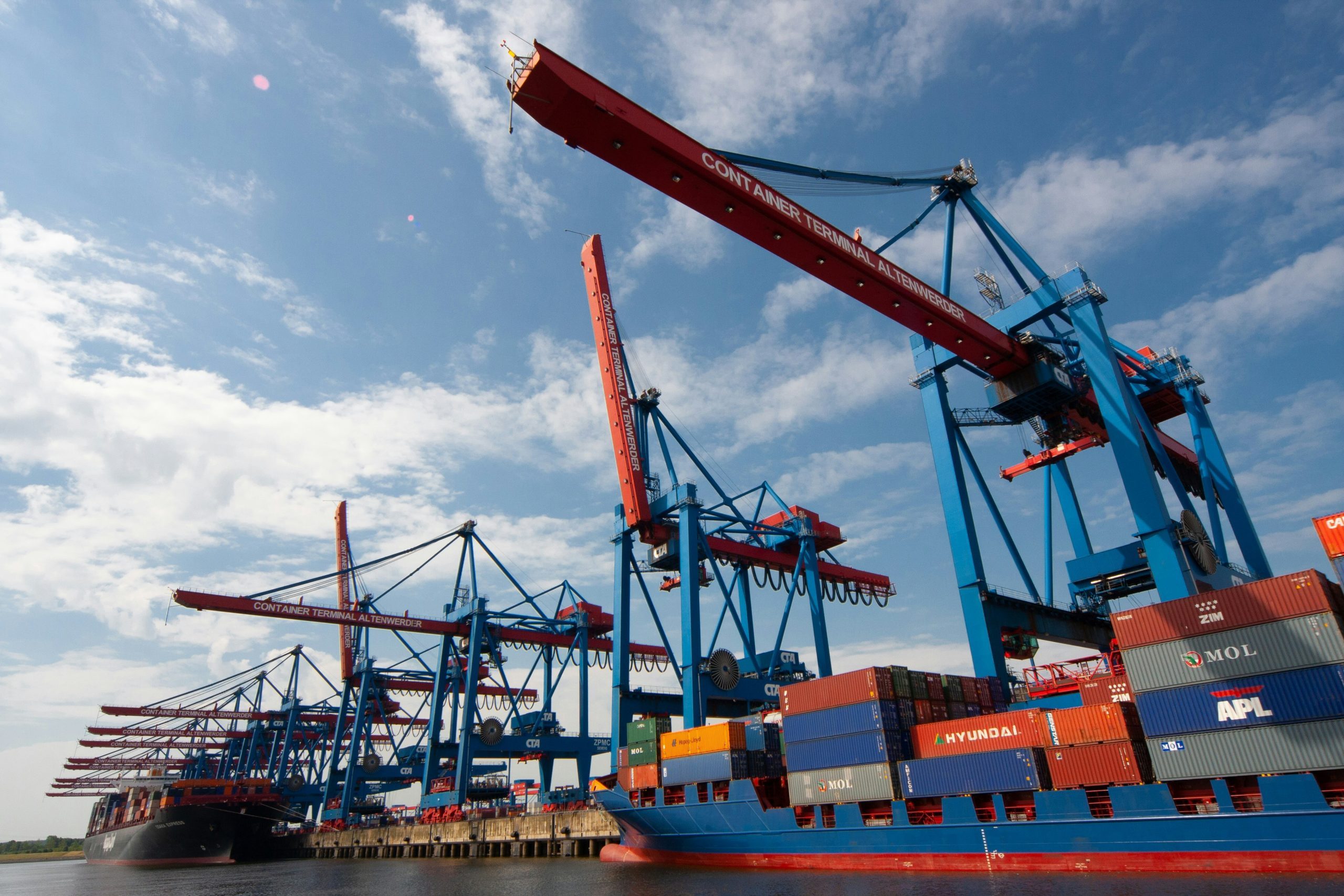 A port filled with sea containers.
